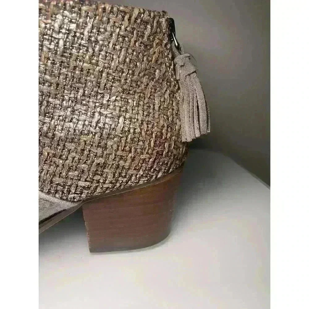 Toms preowned couple